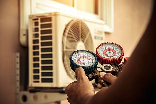 Professional Ductwork Repair technician working in Grandview, TX